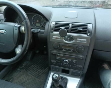 Форд Мондео 2004 в Львове на Automoto.ua Черный Форд Мондео, объемом двигателя 2 л и пробегом 275 тыс. км за 3200 $, фото 5 на Automoto.ua