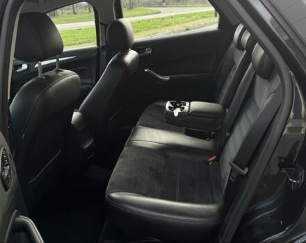 Чорний Форд Мондео, об'ємом двигуна 2 л та пробігом 204 тис. км за 6699 $, фото 16 на Automoto.ua