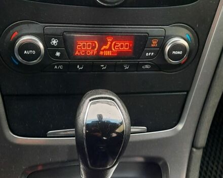 Черный Форд Мондео, объемом двигателя 2 л и пробегом 272 тыс. км за 7500 $, фото 7 на Automoto.ua