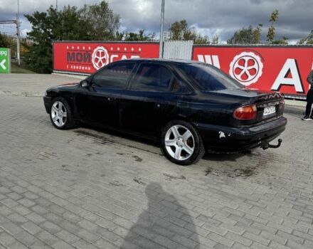 Черный Форд Мондео, объемом двигателя 1.8 л и пробегом 250 тыс. км за 1400 $, фото 1 на Automoto.ua