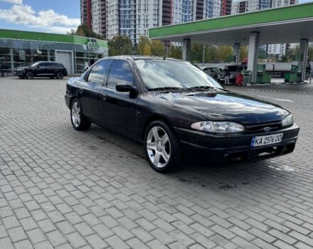 Черный Форд Мондео, объемом двигателя 1.8 л и пробегом 250 тыс. км за 1400 $, фото 3 на Automoto.ua