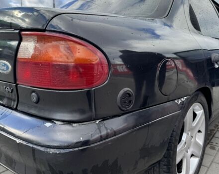 Черный Форд Мондео, объемом двигателя 1.8 л и пробегом 250 тыс. км за 1400 $, фото 6 на Automoto.ua