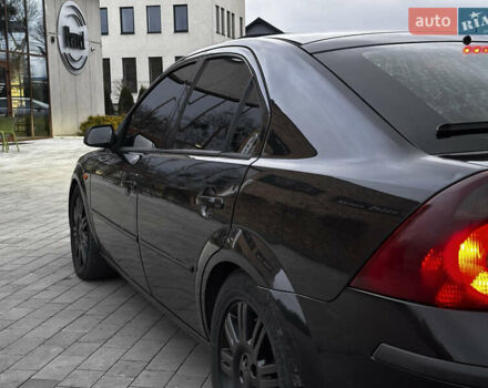 Черный Форд Мондео, объемом двигателя 2 л и пробегом 220 тыс. км за 2800 $, фото 8 на Automoto.ua