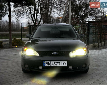 Черный Форд Мондео, объемом двигателя 2 л и пробегом 220 тыс. км за 2800 $, фото 3 на Automoto.ua