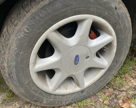 Черный Форд Мондео, объемом двигателя 2 л и пробегом 330 тыс. км за 2650 $, фото 6 на Automoto.ua