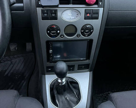 Чорний Форд Мондео, об'ємом двигуна 1.8 л та пробігом 319 тис. км за 2500 $, фото 13 на Automoto.ua