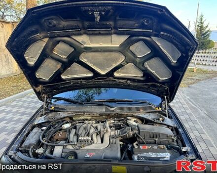 Черный Форд Мондео, объемом двигателя 2.5 л и пробегом 265 тыс. км за 3800 $, фото 13 на Automoto.ua