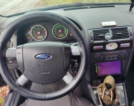 Чорний Форд Мондео, об'ємом двигуна 2 л та пробігом 225 тис. км за 5900 $, фото 11 на Automoto.ua