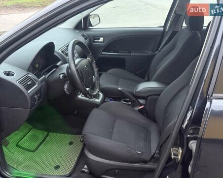 Черный Форд Мондео, объемом двигателя 1.8 л и пробегом 200 тыс. км за 2950 $, фото 8 на Automoto.ua