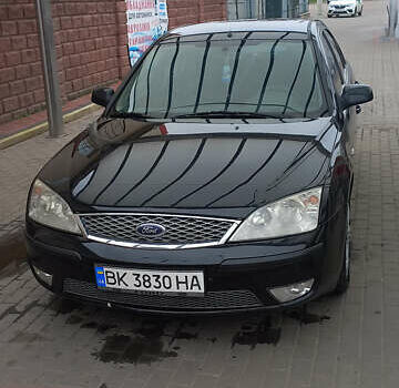 Черный Форд Мондео, объемом двигателя 2 л и пробегом 236 тыс. км за 5400 $, фото 26 на Automoto.ua