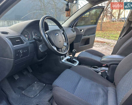 Черный Форд Мондео, объемом двигателя 2 л и пробегом 260 тыс. км за 4799 $, фото 12 на Automoto.ua