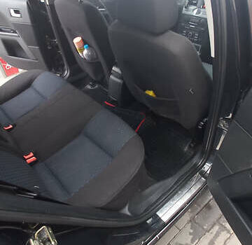 Черный Форд Мондео, объемом двигателя 2 л и пробегом 236 тыс. км за 5400 $, фото 12 на Automoto.ua