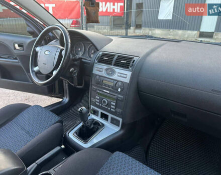 Черный Форд Мондео, объемом двигателя 2 л и пробегом 260 тыс. км за 4799 $, фото 21 на Automoto.ua