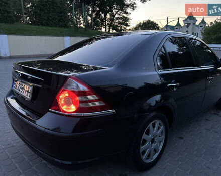 Черный Форд Мондео, объемом двигателя 1.8 л и пробегом 293 тыс. км за 4700 $, фото 9 на Automoto.ua