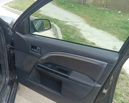 Чорний Форд Мондео, об'ємом двигуна 2 л та пробігом 270 тис. км за 4199 $, фото 2 на Automoto.ua