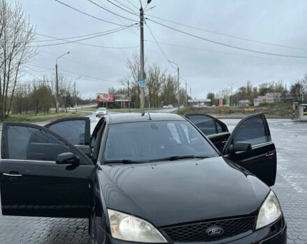 Черный Форд Мондео, объемом двигателя 2 л и пробегом 340 тыс. км за 4100 $, фото 4 на Automoto.ua