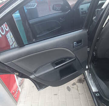 Черный Форд Мондео, объемом двигателя 2 л и пробегом 236 тыс. км за 5400 $, фото 13 на Automoto.ua