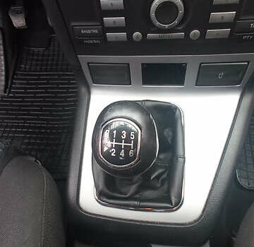 Черный Форд Мондео, объемом двигателя 2 л и пробегом 236 тыс. км за 5400 $, фото 7 на Automoto.ua