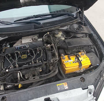 Черный Форд Мондео, объемом двигателя 2 л и пробегом 236 тыс. км за 5400 $, фото 2 на Automoto.ua