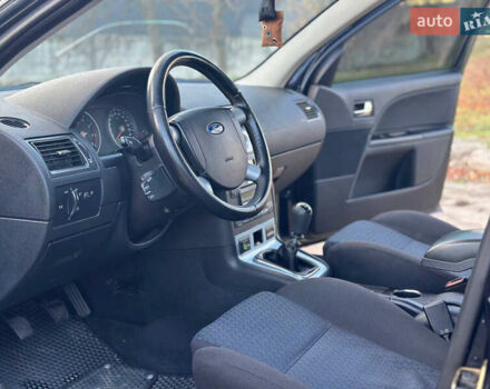Черный Форд Мондео, объемом двигателя 2 л и пробегом 260 тыс. км за 4799 $, фото 10 на Automoto.ua