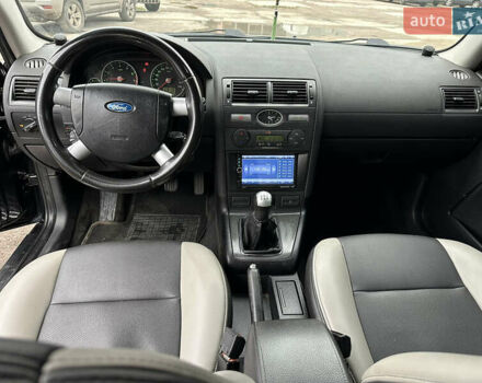 Черный Форд Мондео, объемом двигателя 1.8 л и пробегом 313 тыс. км за 5200 $, фото 29 на Automoto.ua