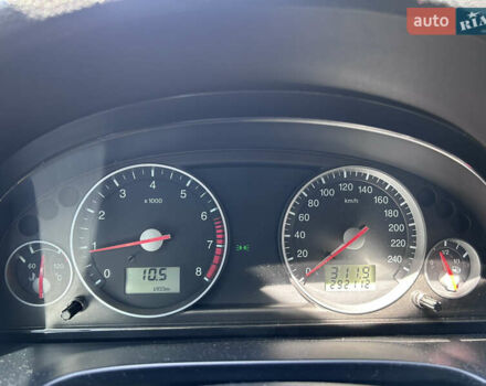 Черный Форд Мондео, объемом двигателя 1.8 л и пробегом 293 тыс. км за 4700 $, фото 31 на Automoto.ua