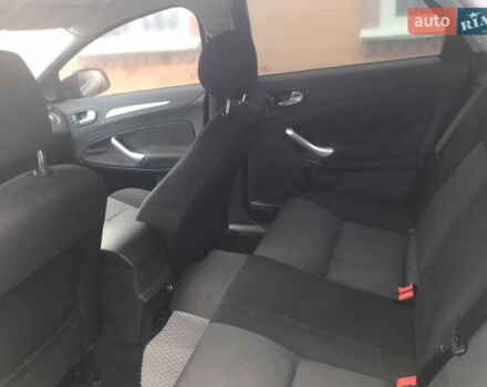 Черный Форд Мондео, объемом двигателя 2 л и пробегом 338 тыс. км за 5400 $, фото 3 на Automoto.ua