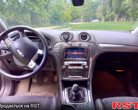 Чорний Форд Мондео, об'ємом двигуна 2.5 л та пробігом 0 тис. км за 5000 $, фото 3 на Automoto.ua