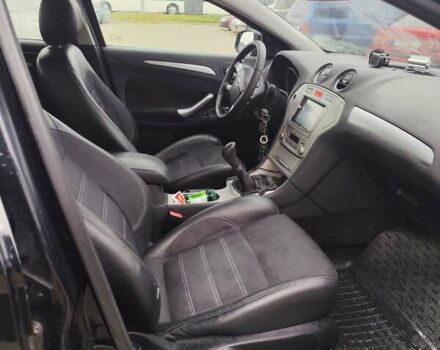 Форд Мондео 2007 в Киеве на Automoto.ua Черный Форд Мондео, объемом двигателя 2 л и пробегом 265 тыс. км за 5800 $, фото 6 на Automoto.ua