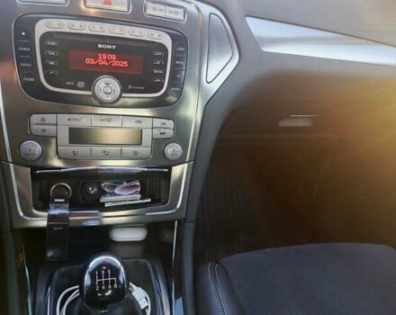 Чорний Форд Мондео, об'ємом двигуна 2.52 л та пробігом 260 тис. км за 6800 $, фото 18 на Automoto.ua