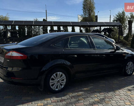 Черный Форд Мондео, объемом двигателя 1.8 л и пробегом 250 тыс. км за 5700 $, фото 8 на Automoto.ua