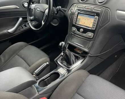 Черный Форд Мондео, объемом двигателя 2 л и пробегом 165 тыс. км за 7000 $, фото 10 на Automoto.ua