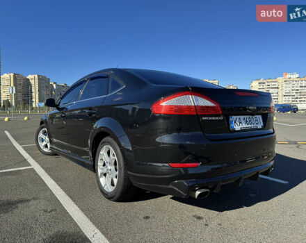 Черный Форд Мондео, объемом двигателя 2.5 л и пробегом 207 тыс. км за 6500 $, фото 6 на Automoto.ua