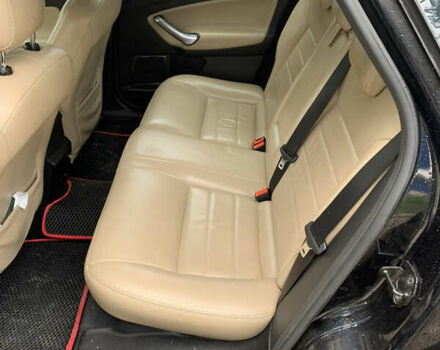 Черный Форд Мондео, объемом двигателя 2 л и пробегом 209 тыс. км за 5900 $, фото 5 на Automoto.ua