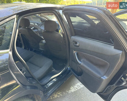 Чорний Форд Мондео, об'ємом двигуна 1.8 л та пробігом 353 тис. км за 5100 $, фото 8 на Automoto.ua