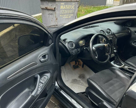 Черный Форд Мондео, объемом двигателя 2.26 л и пробегом 300 тыс. км за 5700 $, фото 12 на Automoto.ua