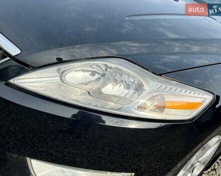 Черный Форд Мондео, объемом двигателя 1.8 л и пробегом 225 тыс. км за 6800 $, фото 7 на Automoto.ua