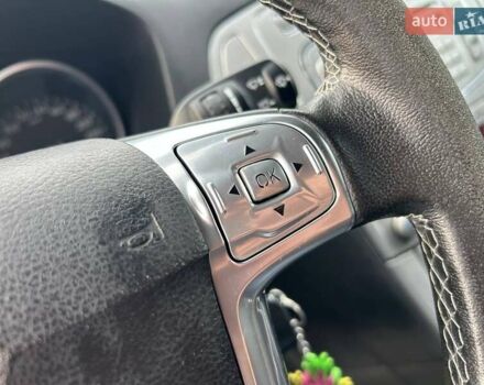 Черный Форд Мондео, объемом двигателя 1.8 л и пробегом 225 тыс. км за 6800 $, фото 18 на Automoto.ua