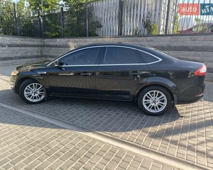Черный Форд Мондео, объемом двигателя 2 л и пробегом 80 тыс. км за 11500 $, фото 5 на Automoto.ua