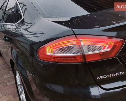 Черный Форд Мондео, объемом двигателя 2 л и пробегом 162 тыс. км за 8700 $, фото 11 на Automoto.ua