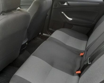 Черный Форд Мондео, объемом двигателя 1.6 л и пробегом 152 тыс. км за 6000 $, фото 3 на Automoto.ua