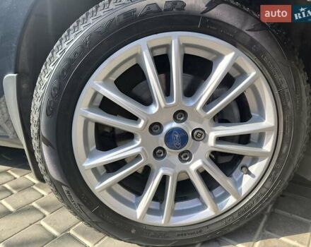 Черный Форд Мондео, объемом двигателя 2 л и пробегом 80 тыс. км за 11500 $, фото 17 на Automoto.ua