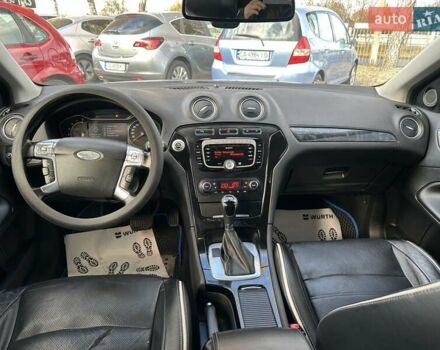 Чорний Форд Мондео, об'ємом двигуна 2 л та пробігом 292 тис. км за 7300 $, фото 11 на Automoto.ua