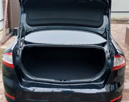 Черный Форд Мондео, объемом двигателя 2 л и пробегом 162 тыс. км за 8700 $, фото 15 на Automoto.ua