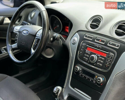 Черный Форд Мондео, объемом двигателя 2 л и пробегом 330 тыс. км за 7190 $, фото 26 на Automoto.ua