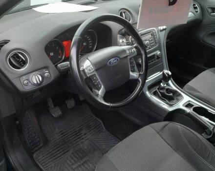 Черный Форд Мондео, объемом двигателя 1.6 л и пробегом 152 тыс. км за 6000 $, фото 2 на Automoto.ua