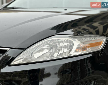 Черный Форд Мондео, объемом двигателя 2 л и пробегом 330 тыс. км за 7190 $, фото 4 на Automoto.ua