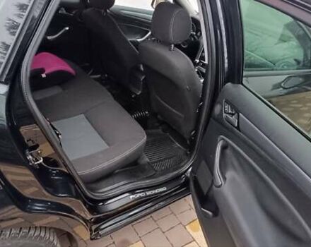 Черный Форд Мондео, объемом двигателя 2 л и пробегом 280 тыс. км за 8700 $, фото 4 на Automoto.ua