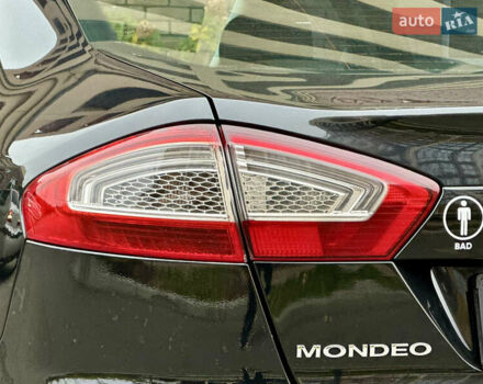 Черный Форд Мондео, объемом двигателя 2 л и пробегом 330 тыс. км за 7190 $, фото 10 на Automoto.ua