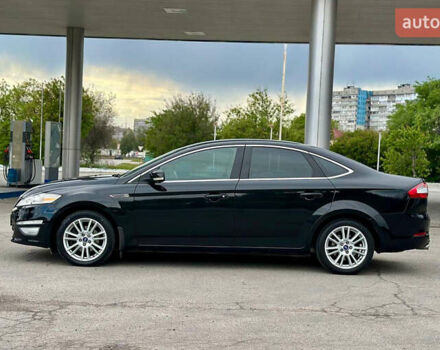 Черный Форд Мондео, объемом двигателя 2 л и пробегом 80 тыс. км за 8888 $, фото 4 на Automoto.ua